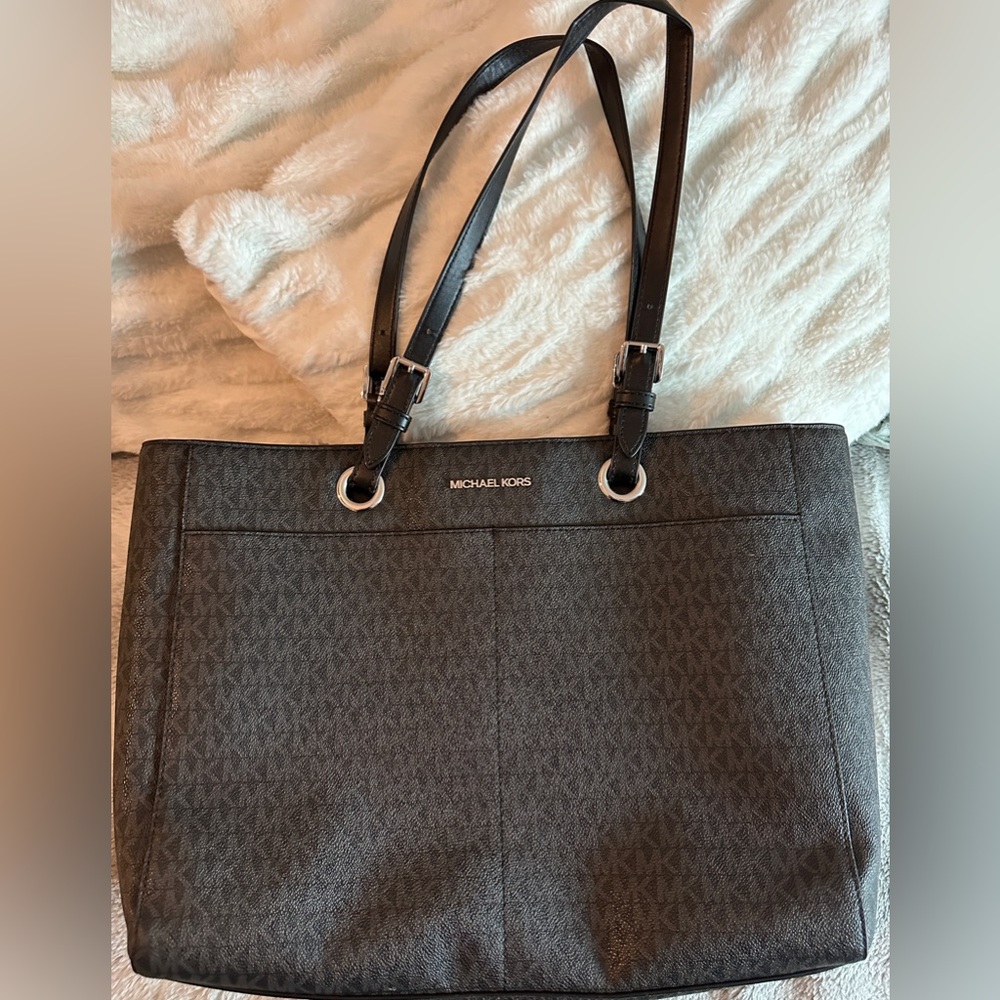 Michael Kors Tote